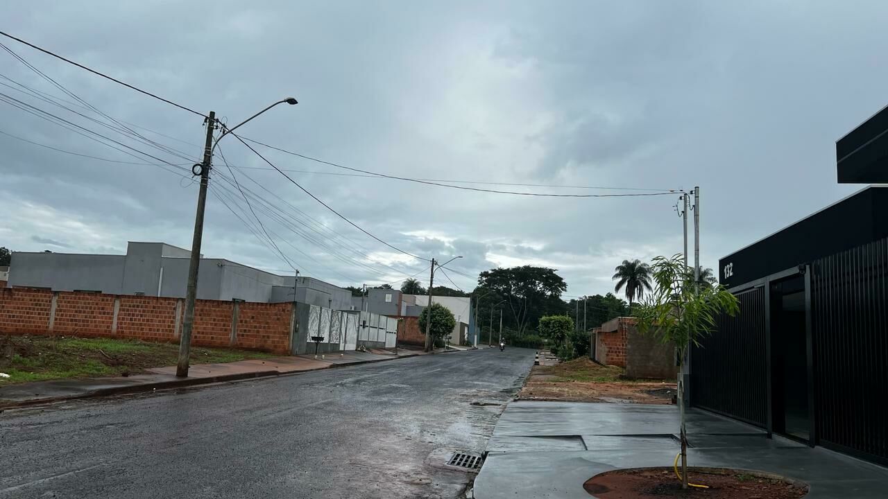 Imagem de compartilhamento para o artigo Dia amanhece chuvoso e quinta-feira será de calor intenso em Costa Rica da MS Todo dia